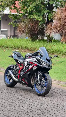 Kawasaki Zx25R 2020 Black, modif banyak, full mulus, siap gas