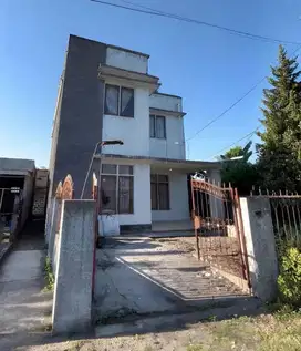 Dijual Rumah 2 Lantai di Jl. Godean KM 8 dekat SMAN 1 Godean