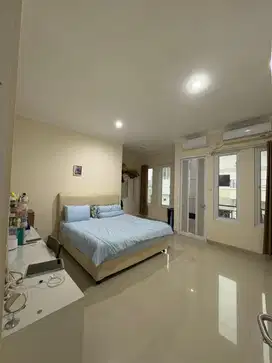 Kosan Luas Taman Ratu