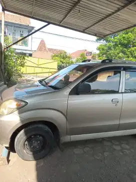 Daihatsu Xenia Li 2005 Manual Coklat Gold