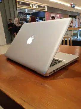 Macbook PRO 13 Mid 2012 - Core i5 - RAM 4 GB/ HDD 500 GB