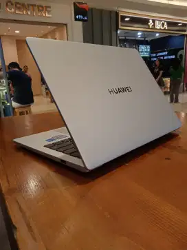 Huawei Matebook D14 (MDF-X) 2023 - Core i3 GEN 12 - RAM 8 GB