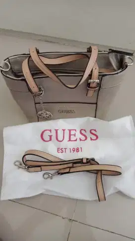 Tas wanita guess