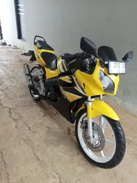 Honda cbr 2007 plat E bpkb saja