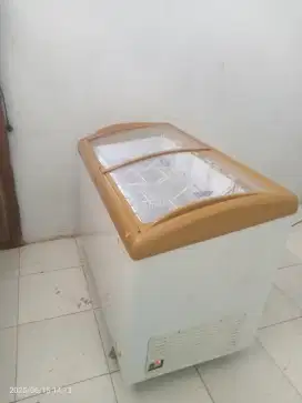 Di jual kulkas freezer box sleding 350 L