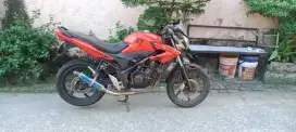 Menjual CB150R .