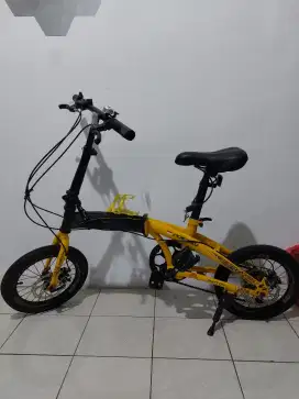 Sepeda lipat Merk Odessy Phyton 16 inch