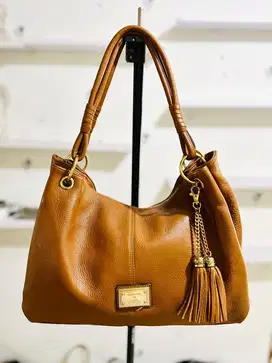 Hobo kulit asli like new brand Delicato