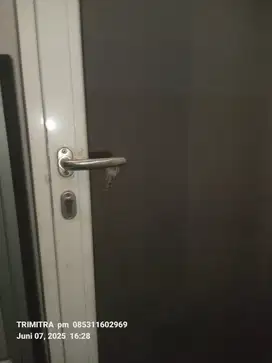 Pintu KAWAT NYAMUK BAJA  Doormateto ATAP buka tutup ALUMINIUM  LOUVRE