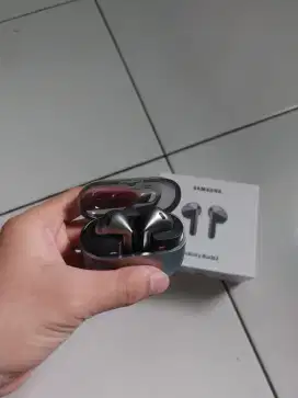 Samsung Buds 3 Silver shadow