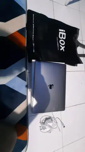 Macbook Air M1 2020 8GB/256 13inch