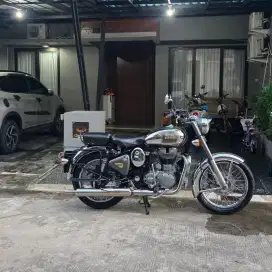 Dijual motor Royal Enfield bullet 500cc