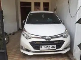 Daihatsu Sigra R deluxe 2019
