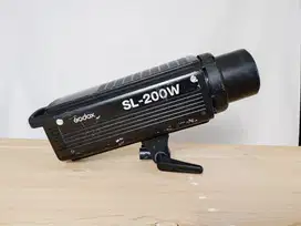 GODOX SL-200 MASIH PRIMA COCOK UNTUK SHOOTING MURMER NEGO