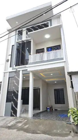 Rumah bebas banjir, Akses 5 menit ke stasiun Depok