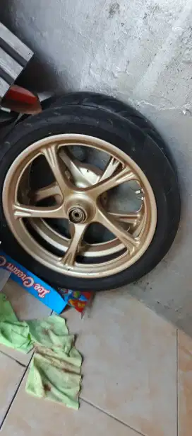 Pelek motor yamaha fino baut 3