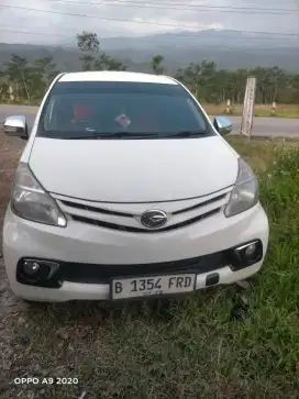 Xenia 2015 istimewa pemakaian pribadi orang tua
