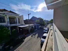 Rumah Murah 2,5 Lantai Dijual Di Mulyosari Prima Mulyorejo