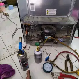Jasa Service Kulkas Mulai 1 Pintu Hingga 4 Pintu