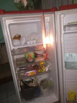 Kulkas 1 pntu beku dngin lengkap free lalamove