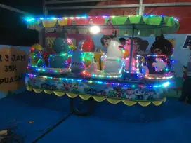 KERETA PANGGUNG ANGRY BIRDS