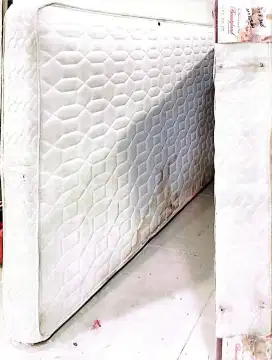 Dipan + matras Springbed