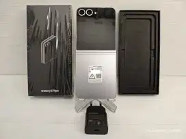 Samsung Z Flip 6 5G 12/256 Gb Likenew 99% Garansi On + Charger bs TT
