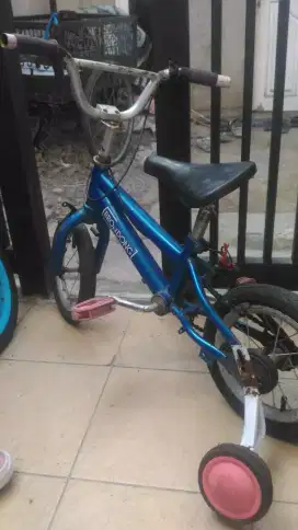 Sepeda anak ukuran 12