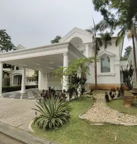 Dijual rumah sultan lokasi  modern clasic di legenda wisata Cibubur