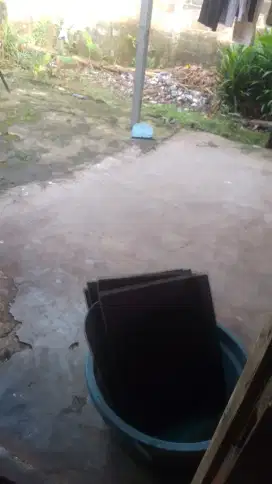 Kaca samping kiri kanan tengah kijang Super tahun 92 , 4 pintu