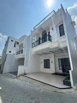 Dijual Rumah Dalam Townhouse Jagakarsa Akses Jalan Raya Utama
