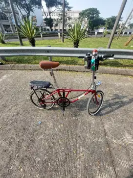 Sepeda lipat dahon