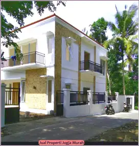 Jual Rumah Cantik 2 Lantai Nempel Kampus UII Kaliurang JOGJA Luas 250m