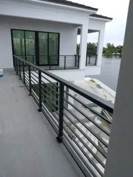 Pagar balkon minimalis