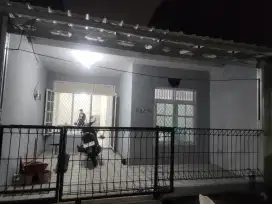 Rumah kontrakan strategis