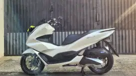 Pcx cbs 160 th 2022 putih