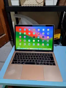 Macbook Air A1932 Muluus Siap Pakai 8/256 GB Intel Core i5