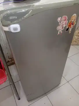 KULKAS PANASONIC