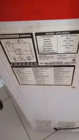 Jual Freezer kondisi masih bagus