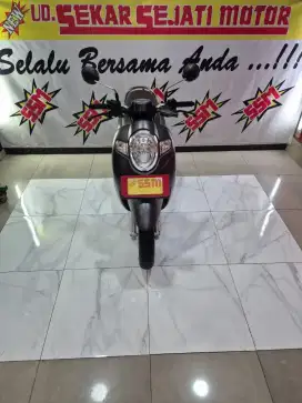 Scoopy iss stylish remote