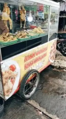 Lowongan helper jual ayam goreng Gerobakan
