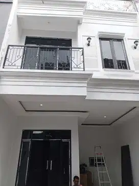 Rumah minimalis Cluster baru di Srengseng Sawah Jagakarsa