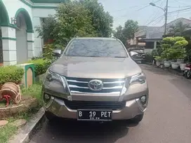 TOYOTA FORTUNER VRZ 2.4 SOLAR