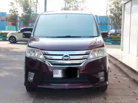 Nissan serena c26