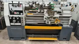 Dicari helper dan tukang bubut