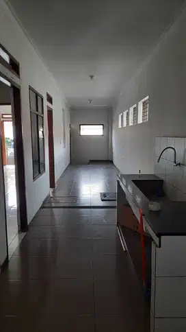 RUMAH UNTUK USAHA KAWASAN KEPATIHAN