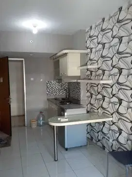 Sewa apartemen puncak permai 2 br unit bagus