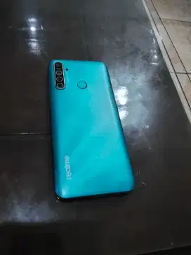 realme 5i ram 4/64