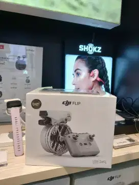 DJI Flip All-in-one Vlog Camera