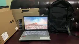 Vivobook Asus Laptop Ram 16Gb/SSD 512Gb AMD Ryzen 3 with AMD Radeon G